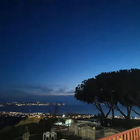Ioli Vesuvio * Ercolano