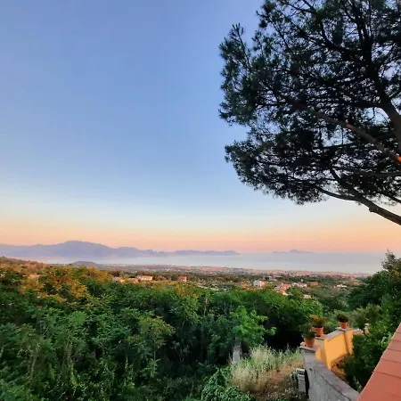 Ioli Vesuvio Bed and Breakfast