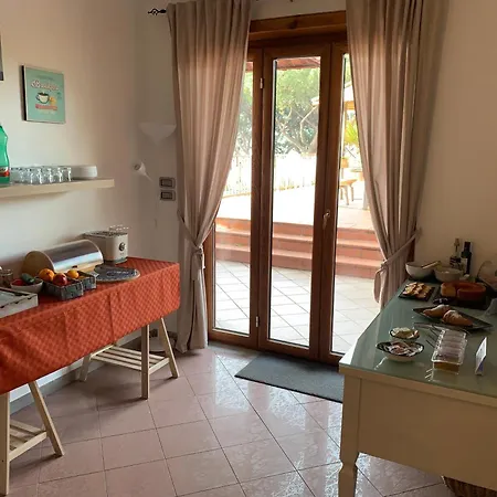 Ioli Vesuvio 4*