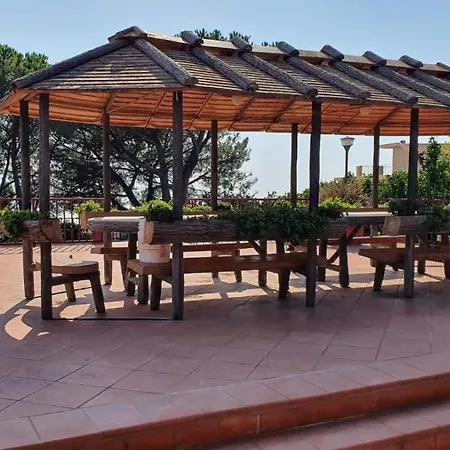 Ioli Vesuvio فندق مبيت وإفطار إيركولانو