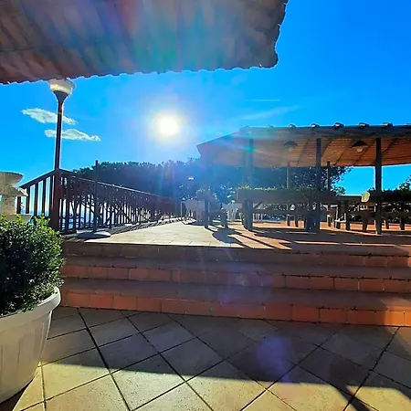 Ioli Vesuvio فندق مبيت وإفطار 4*